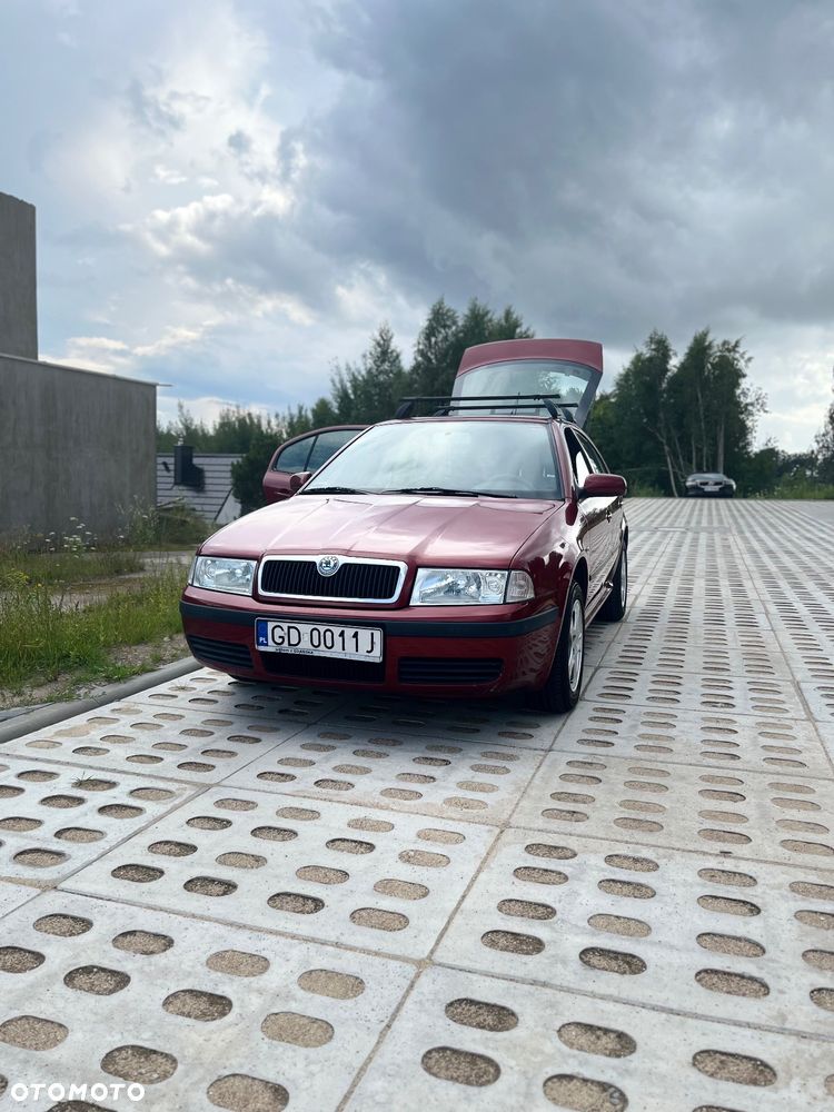 Skoda Octavia 1.6 Tour - 18