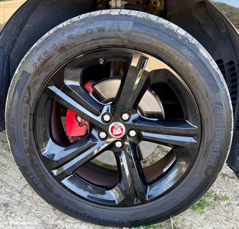 Jaguar F-Pace 25d AWD Aut. R-Sport - 33