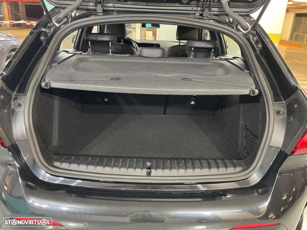 BMW 116 d Pack Desportivo M Auto - 9