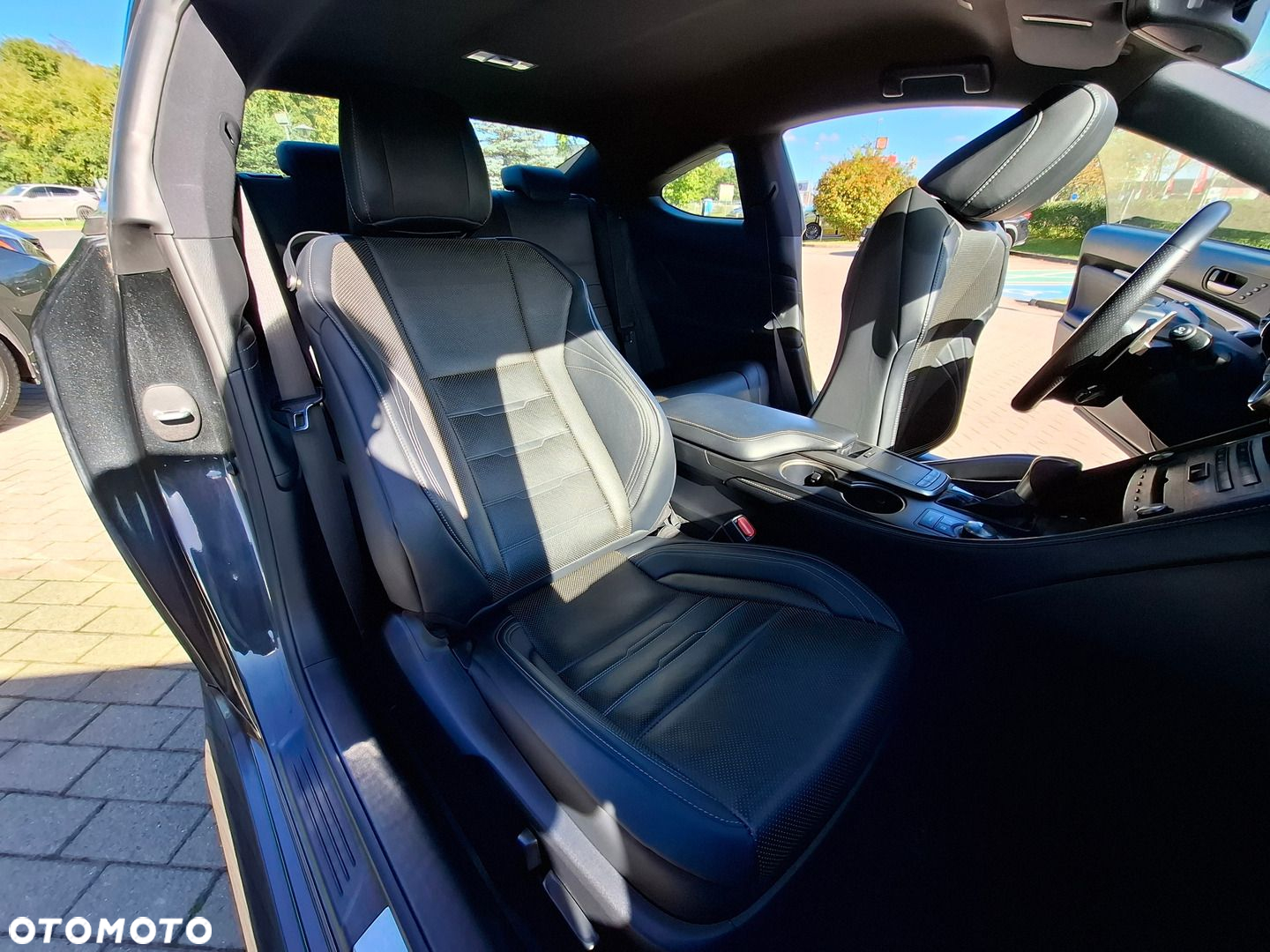 Lexus RC - 16