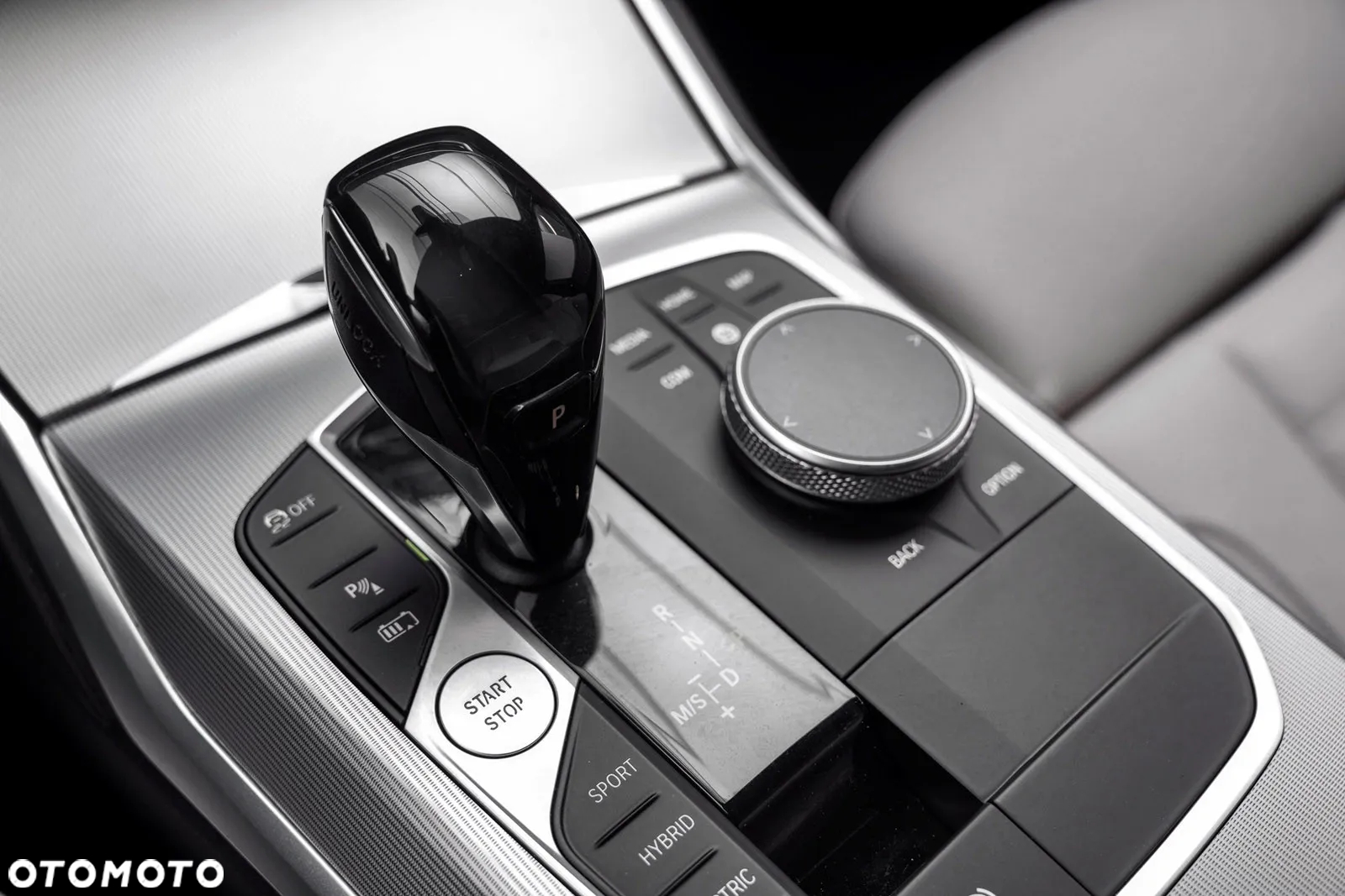 BMW Seria 3 330e Touring xDrive M Sport - 8