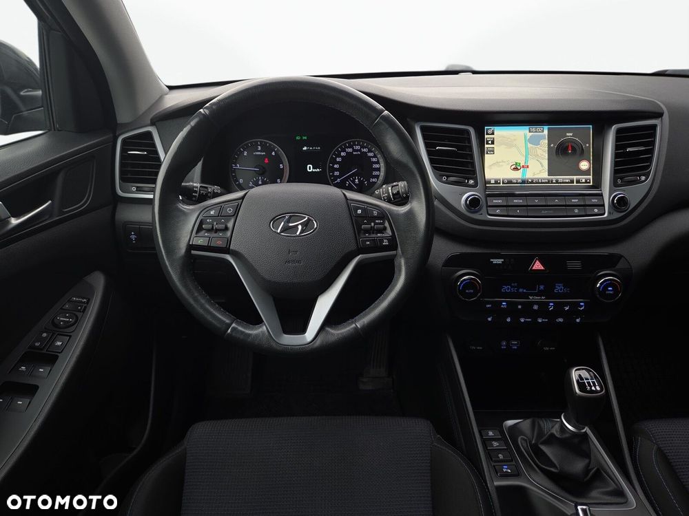 Hyundai Tucson 2.0 CRDI BlueDrive Style 2WD - 10