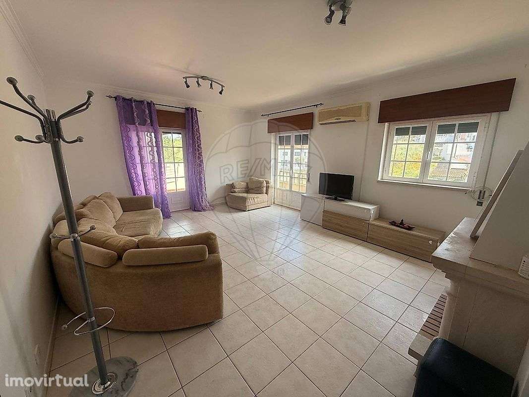 Apartamento T3 para arrendamento - Grande imagem: 2/14