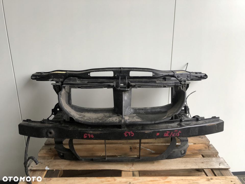 WzmocnieniePas przedni BMW 3 E90E91 bez żaluzji - 1