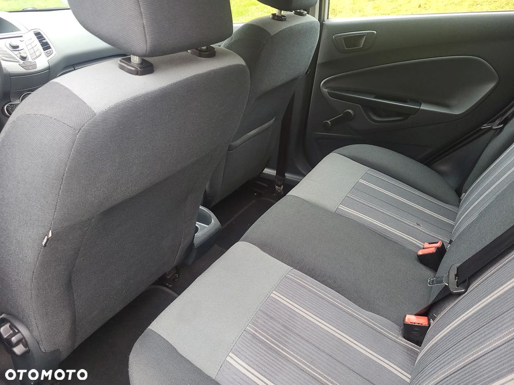 Ford Fiesta 1.25 Silver X (Ambiente) - 17