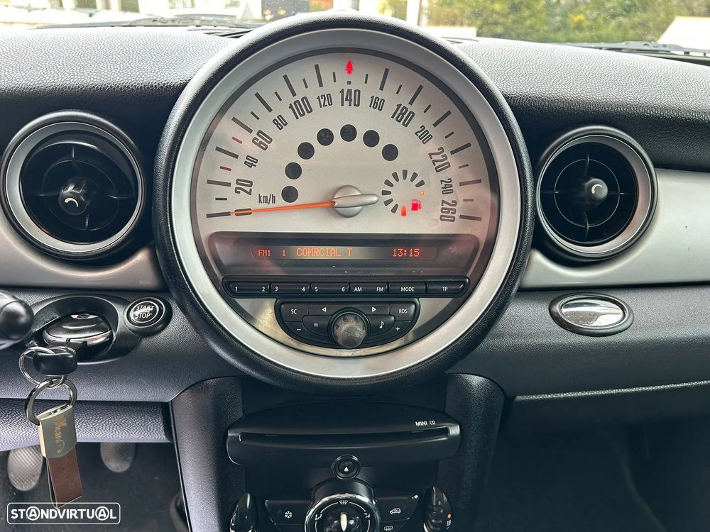 MINI 3 Portas One D - 20