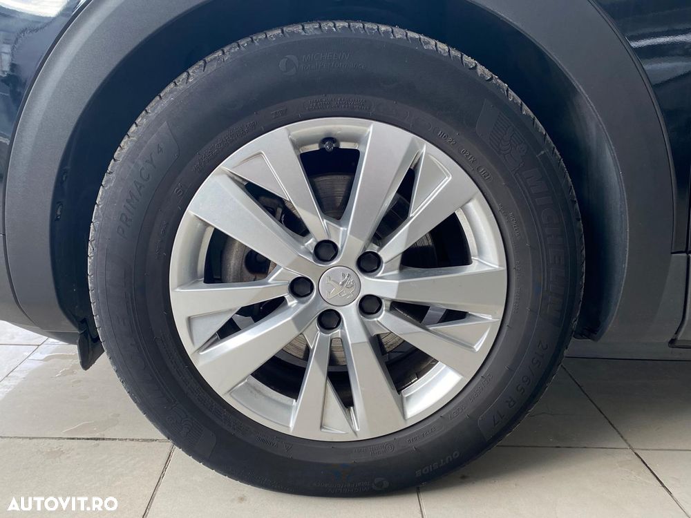 Peugeot 3008 1.2 PureTech 130 EAT8 Active Pack - 9