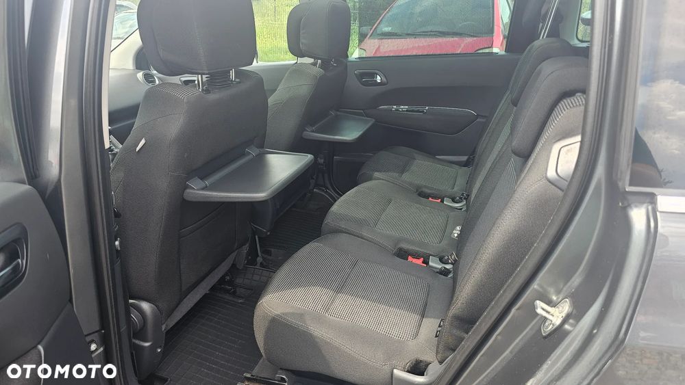 Peugeot 5008 2.0 HDi Business Line 7os - 22