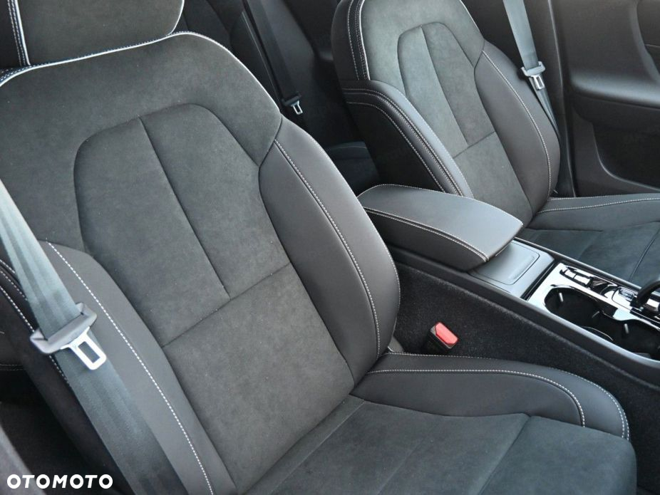 Volvo XC 40 - 5