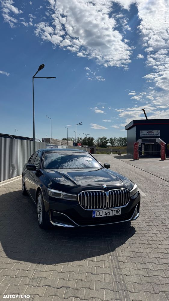 BMW Seria 7 730d MHEV - 6