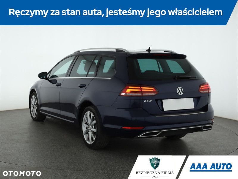 Volkswagen Golf - 5