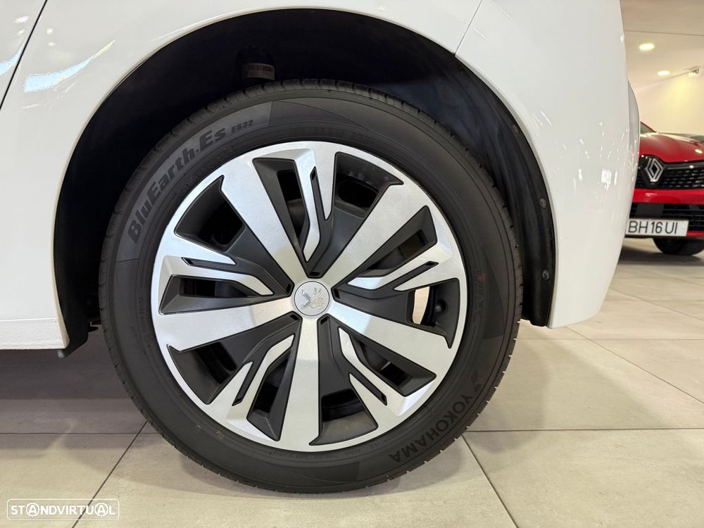 Peugeot 208 1.2 PureTech Active Pack - 23