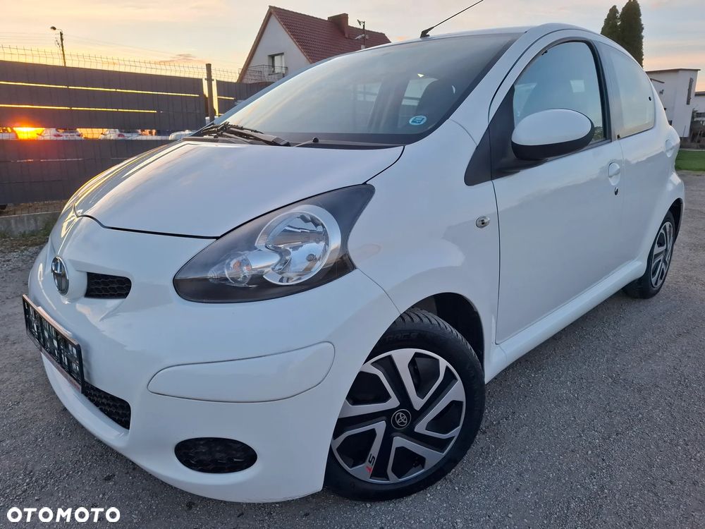 Toyota Aygo Cool - 1