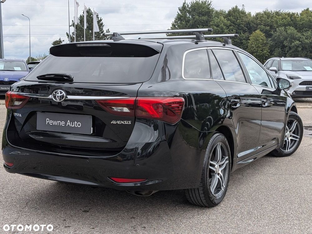 Toyota Avensis 2.0 Premium MS - 17