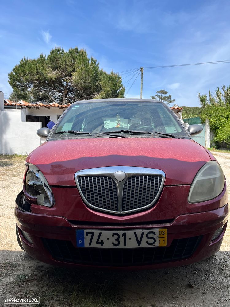 Lancia Ypsilon 1.2 Argento 4 - 2