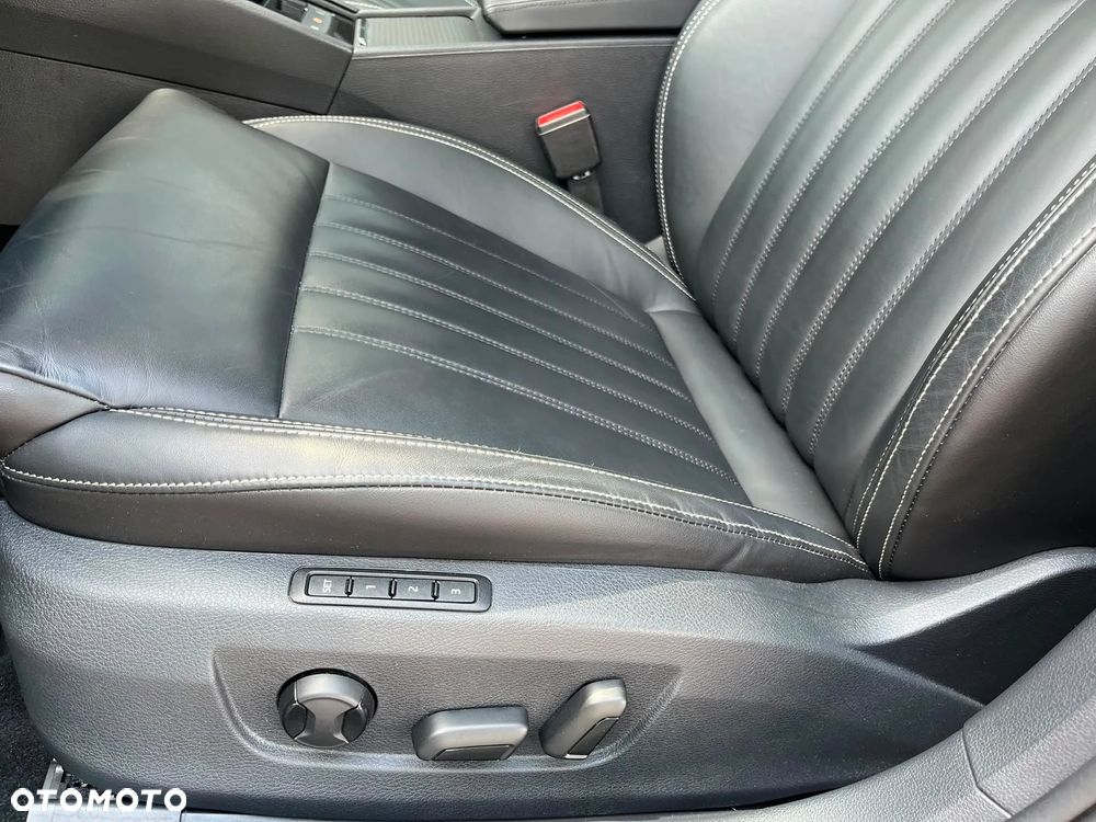 Skoda Superb 2.0 TDI SCR L&K DSG - 13