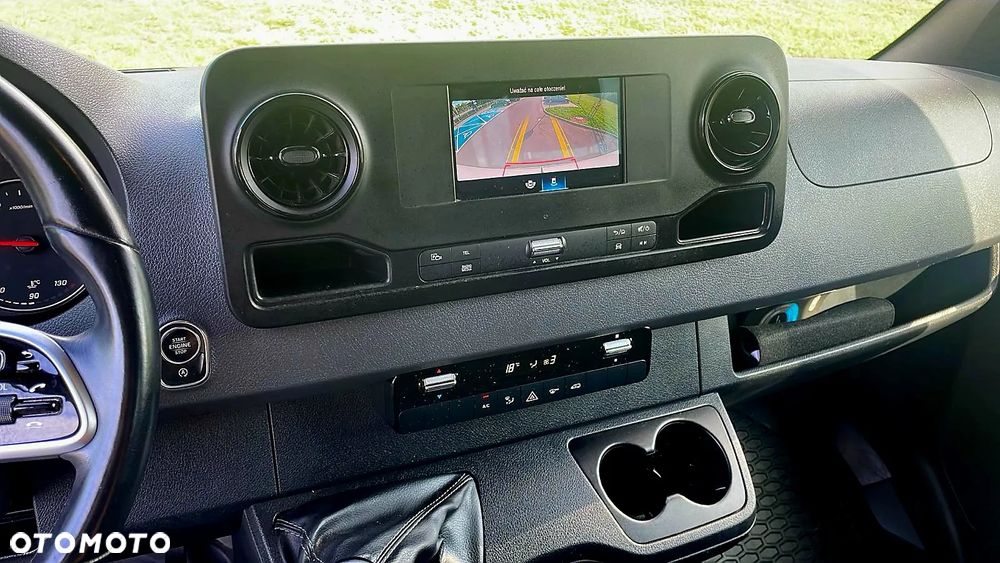 Mercedes-Benz SPRINTER - 20