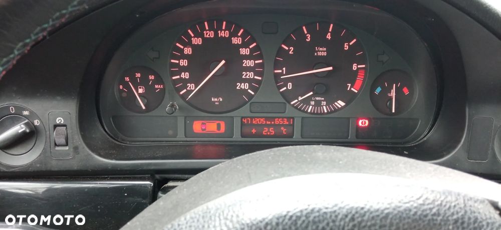 BMW Seria 5 - 28