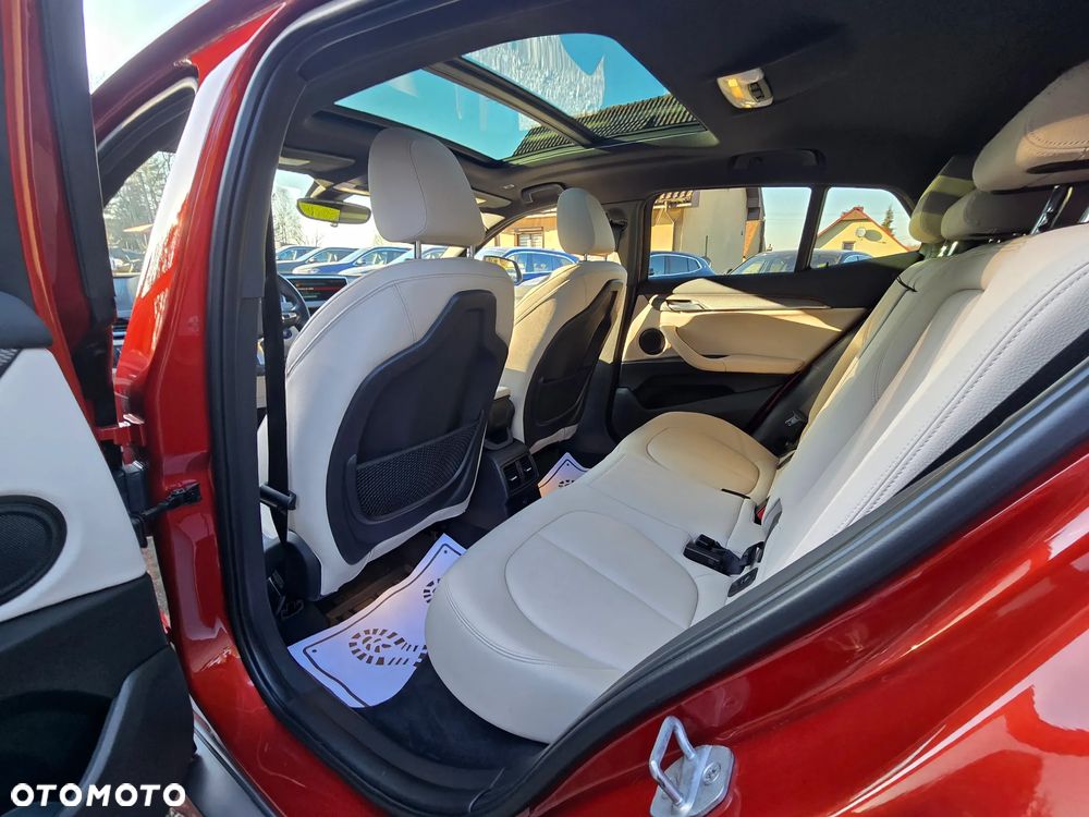 BMW X2 xDrive20i Advantage Plus - 11