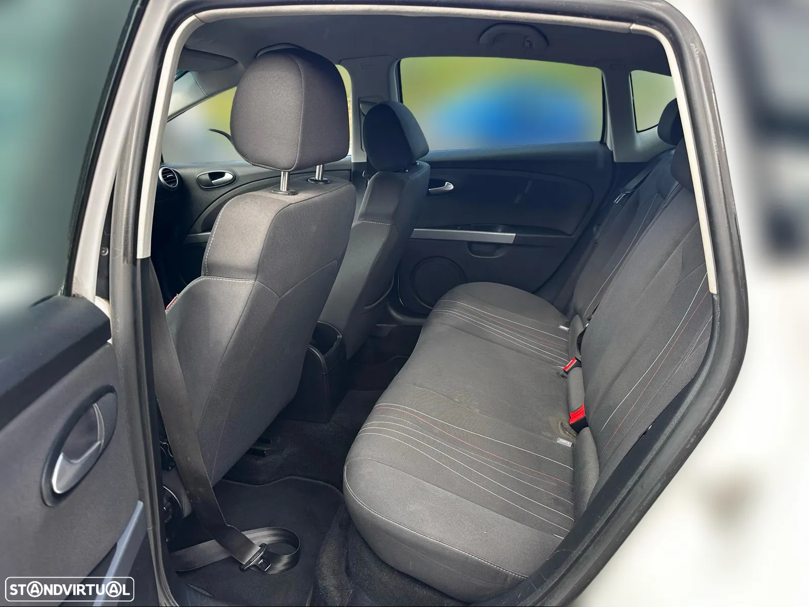 Seat Leon 1.6 Tdi de 2012 para peças - 11