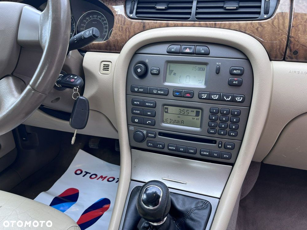 Jaguar X-Type - 17