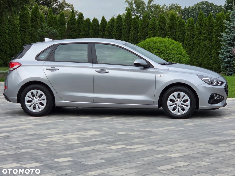 Hyundai i30 1.5 DPI Classic + - 34