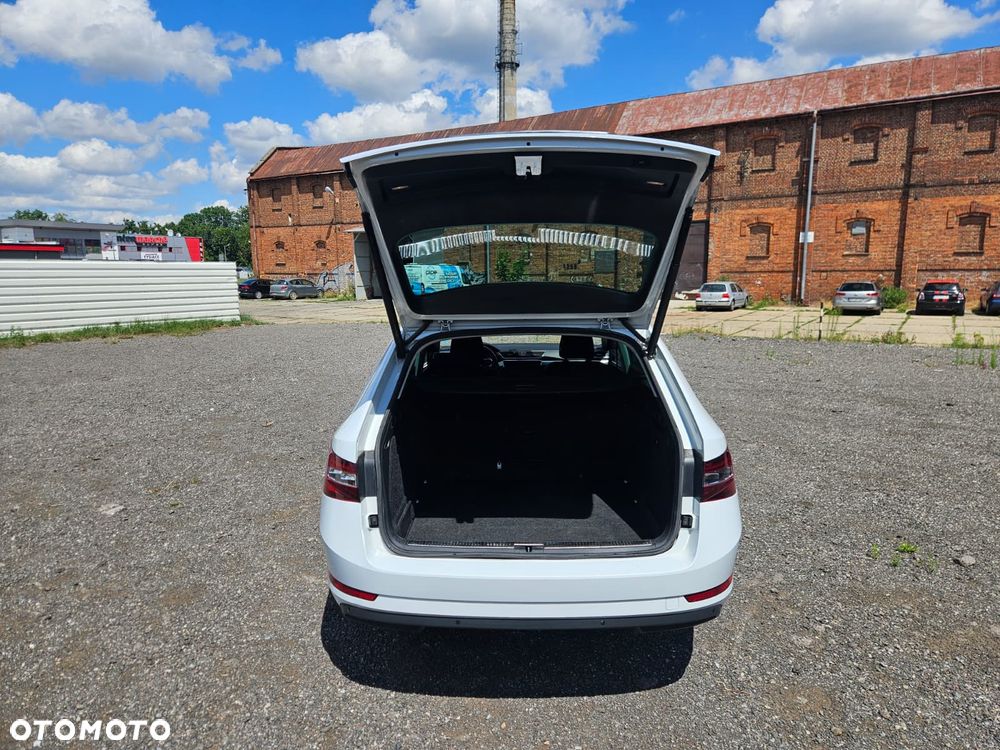 Skoda Superb 2.0 TDI SCR Ambition DSG - 7