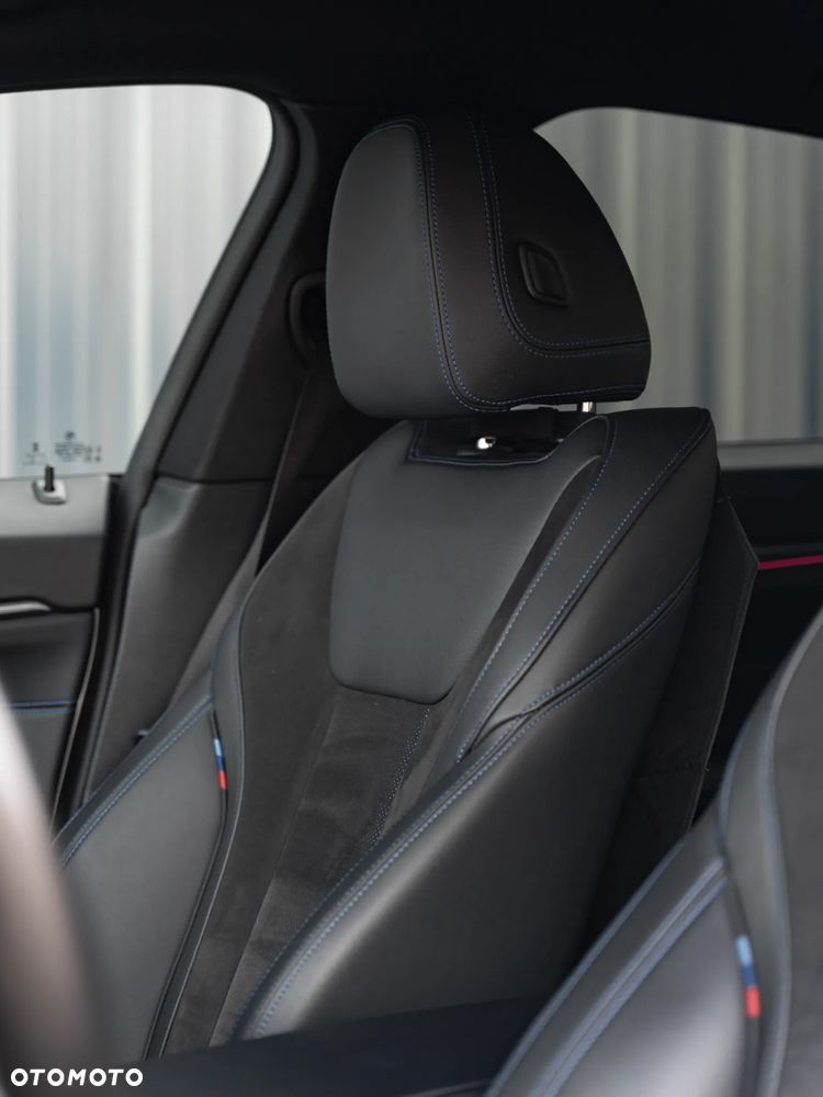 BMW i4 80.7kWh eDrive 40 M Sport - 37