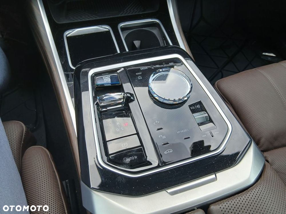 BMW Seria 7 730d xDrive mHEV sport - 22