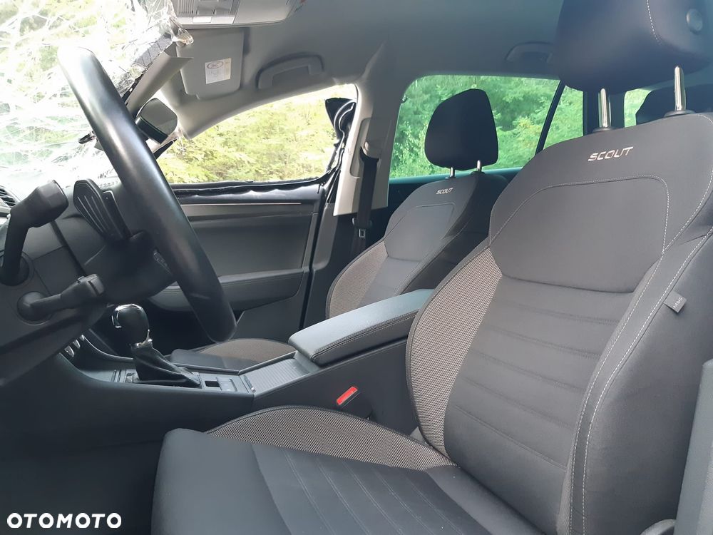 Skoda Superb 2.0 TDI SCR 4x4 Scout DSG - 16
