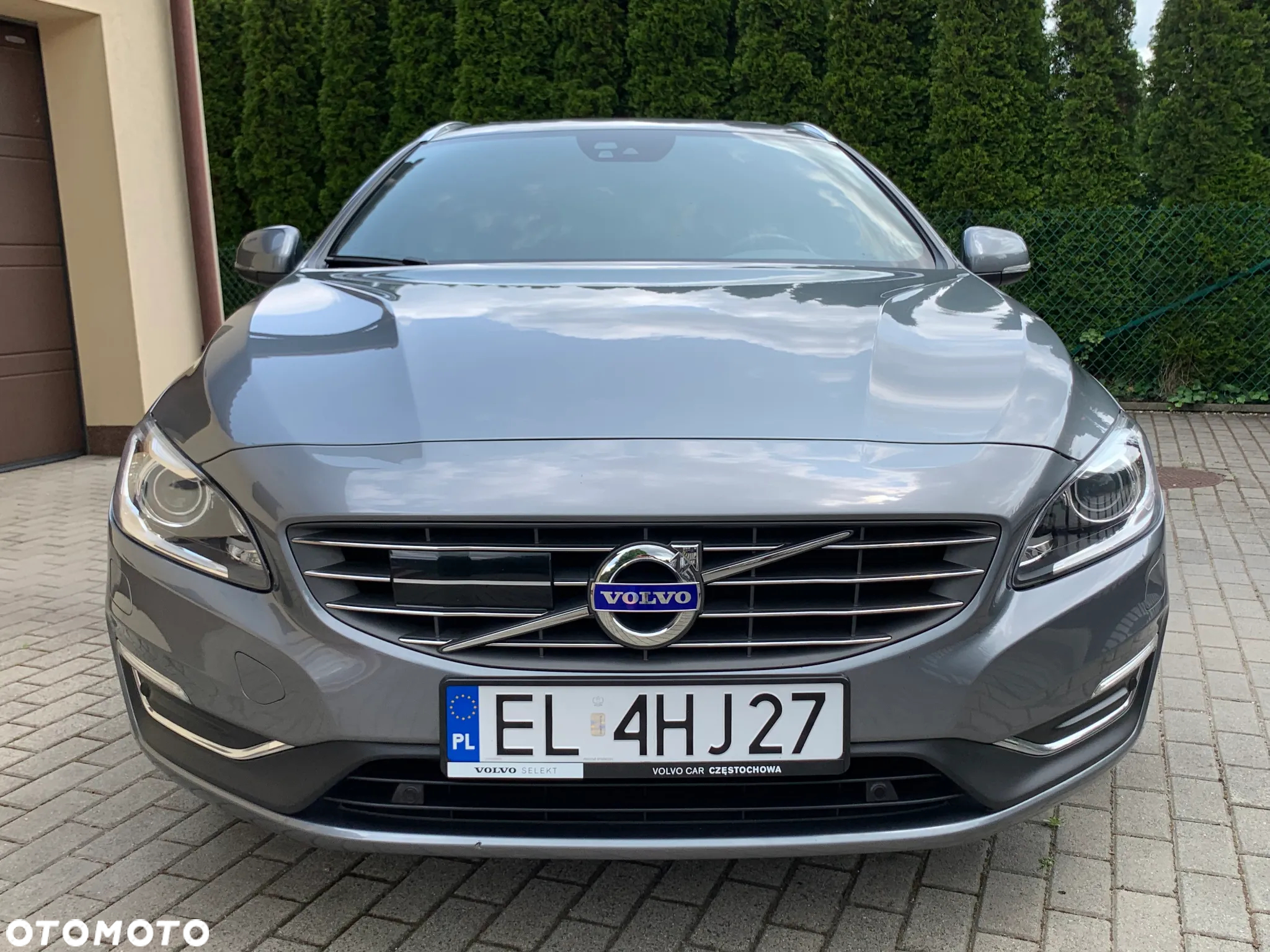 Volvo V60 D6 AWD Plug-in Hybrid Summum - 8