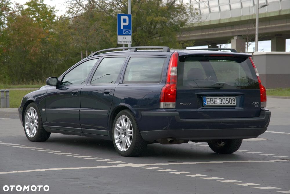 Volvo V70 - 3