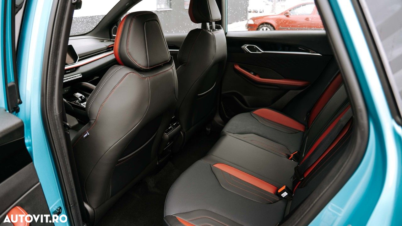 Geely Coolray - 13