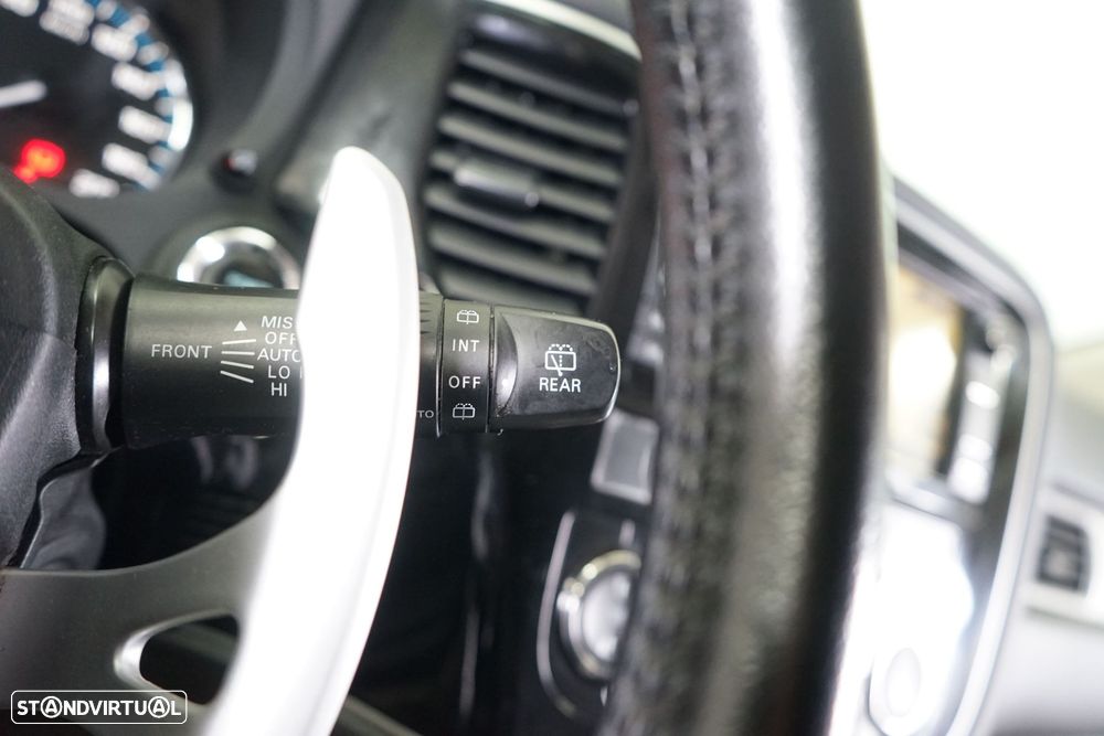 Mitsubishi Outlander 2.0 4WD Plus - 27