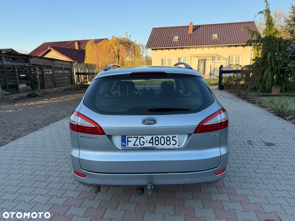 Ford Mondeo 1.8 TDCi Ghia - 8