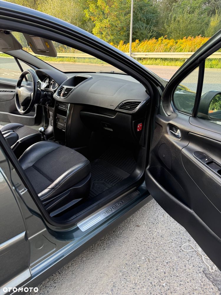 Peugeot 207 1.6 HDi Sporty - 9