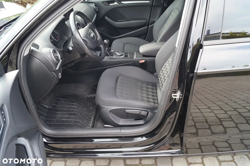 Audi A3 Sportback 1.4 TFSI Ambition - 19