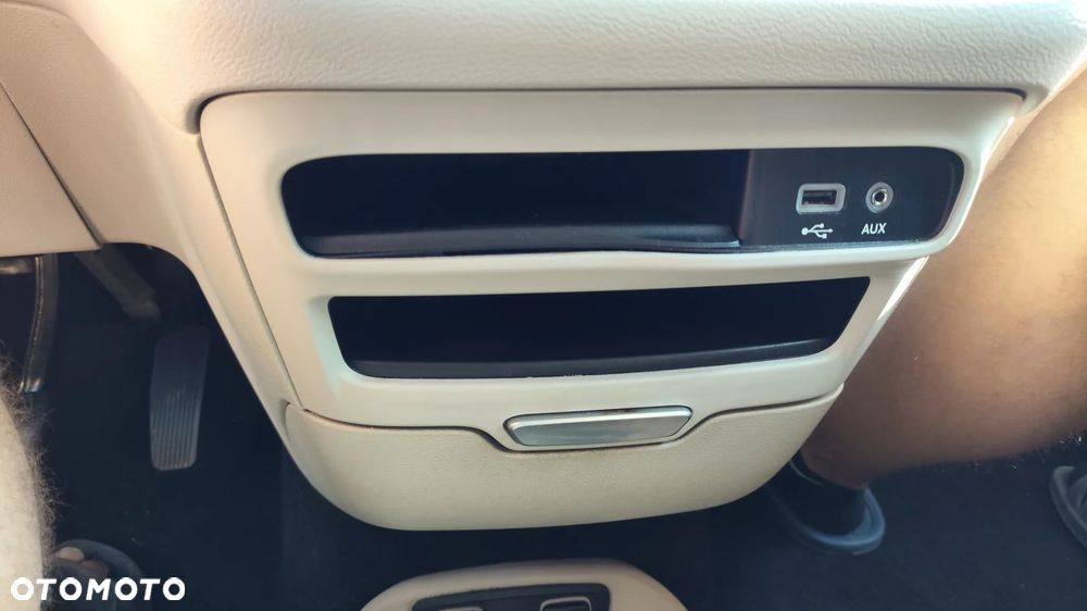 Chrysler Pacifica - 23