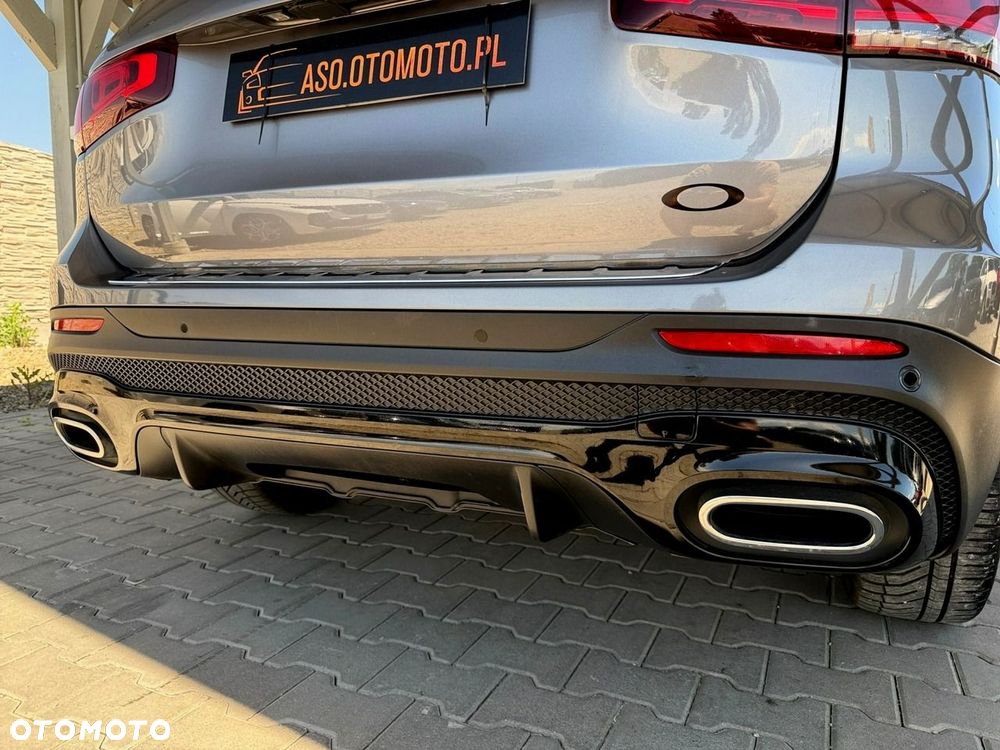 Mercedes-Benz GLB - 15