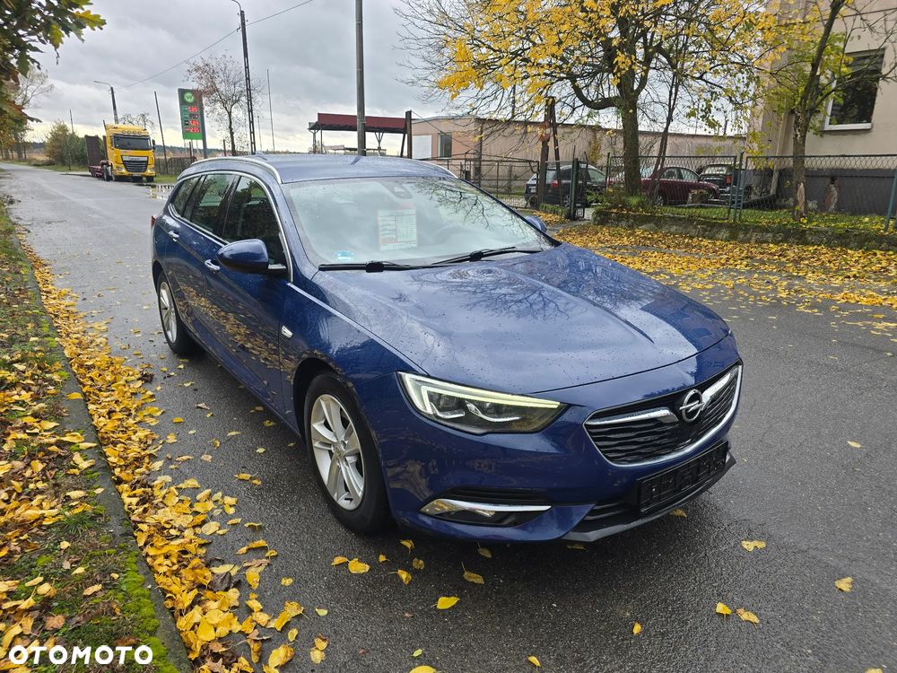Opel Insignia - 1