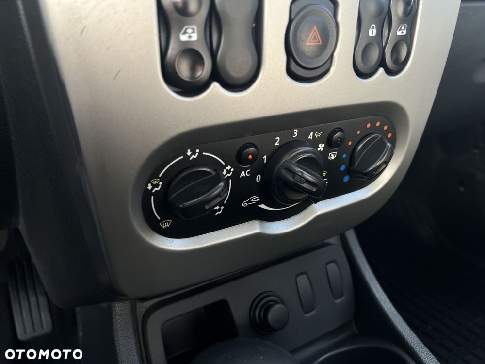 Dacia Duster 1.6 - 20