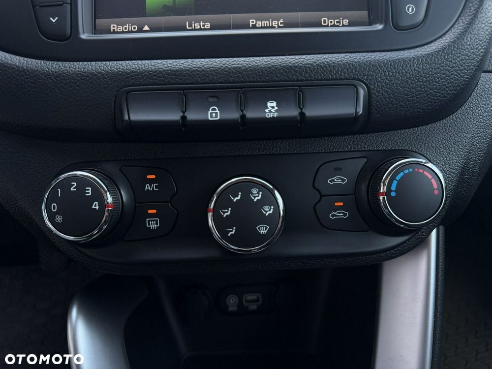 Kia Ceed - 21