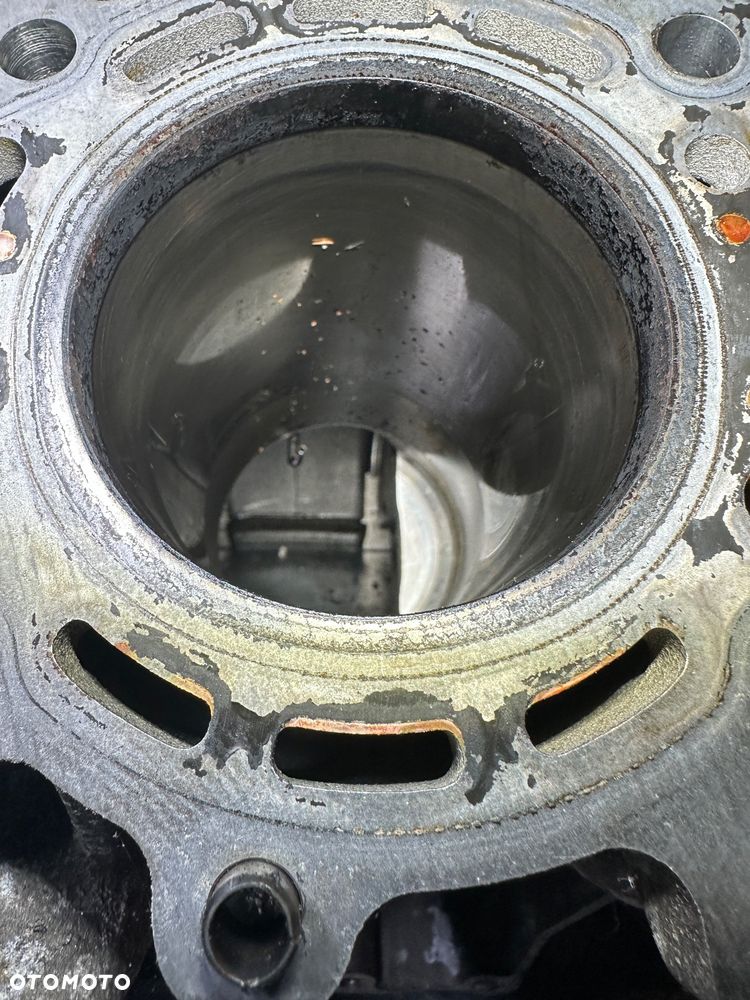MERCEDES  cdi om 642 blok  silnika 280 320 350 cdi - 5