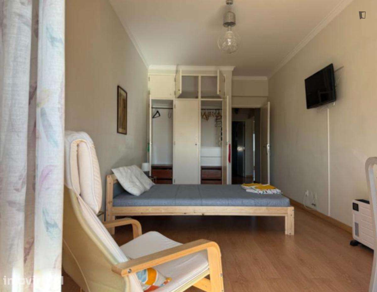 Quarto - localizado em Pontinha Lisbon - Grande imagem: 2/20