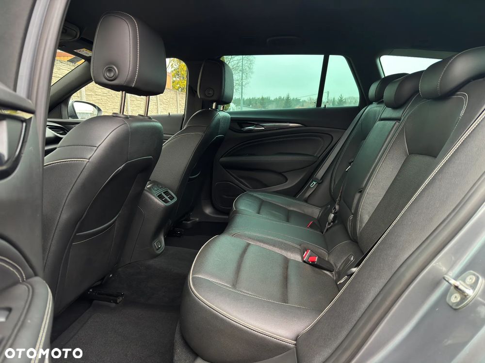 Opel Insignia 2.0 T 4x4 Exclusive S&S - 18