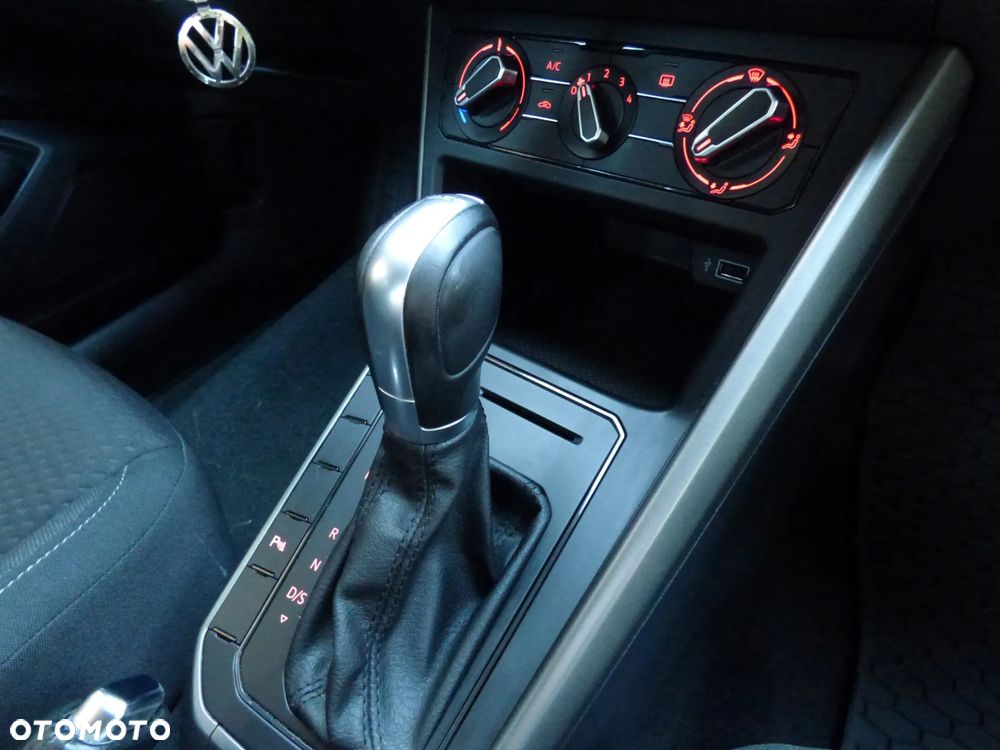 Volkswagen Polo 1.0 TSI Comfortline DSG - 7