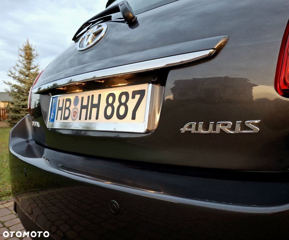 Toyota Auris 1.33 VVT-i Terra - 19
