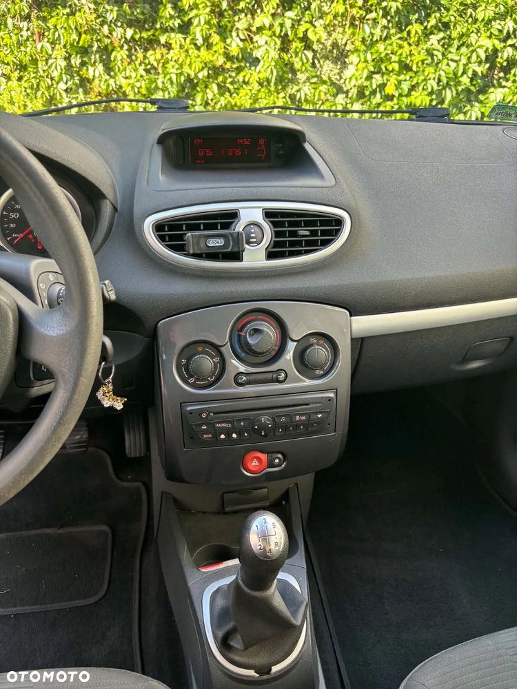 Renault Clio 1.5 dCi Alize - 11