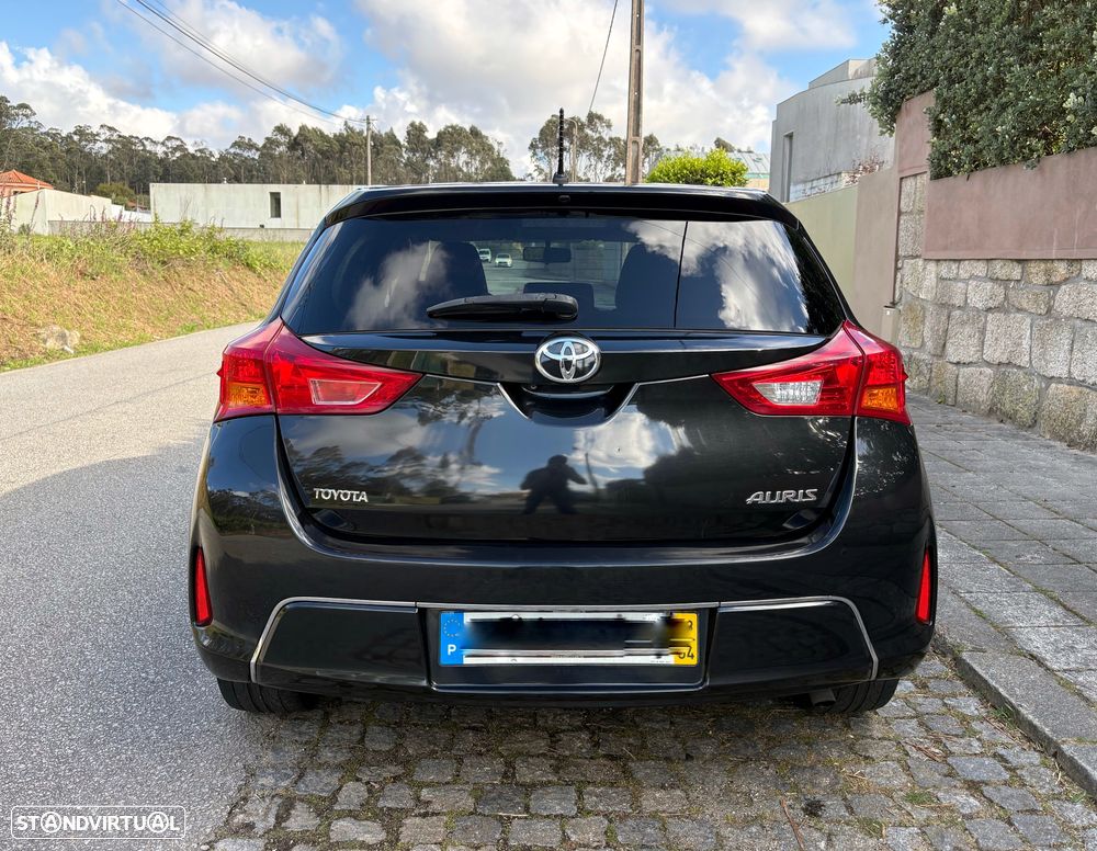 Toyota Auris 1.4 D-4D Comfort+Pack Sport - 18