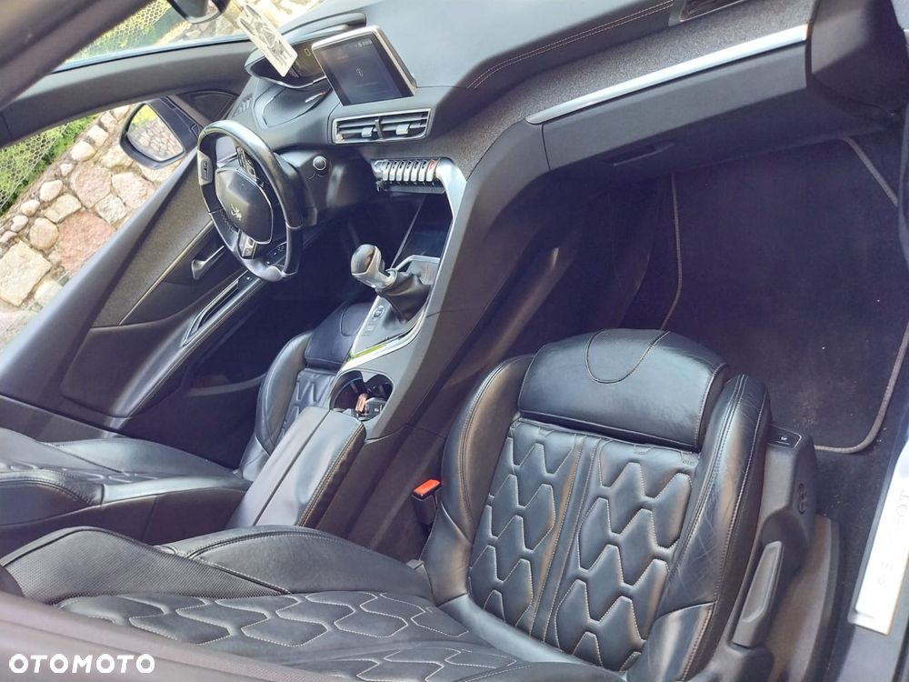 Peugeot 3008 1.2 PureTech GPF Allure S&S - 19